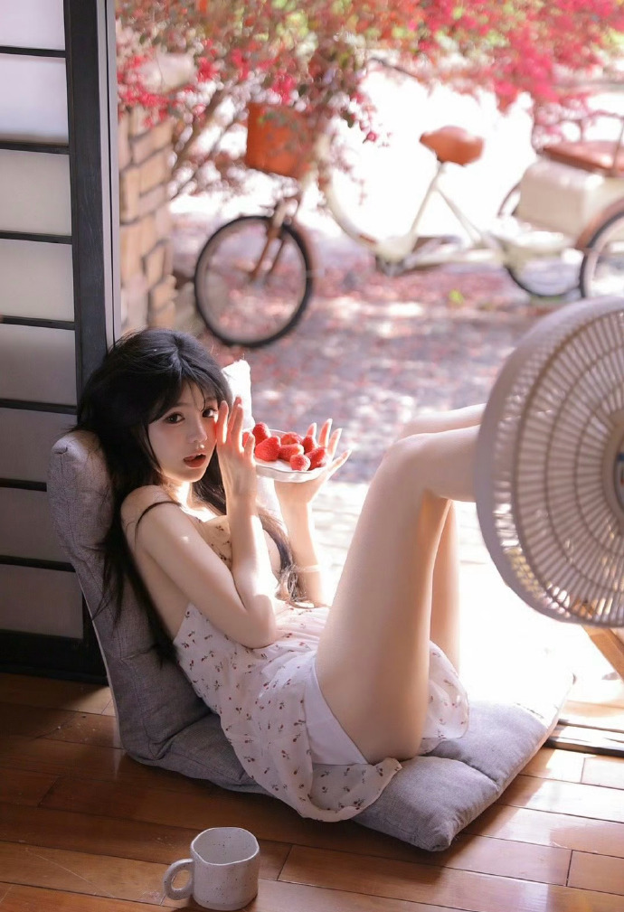 细腻色调下的科幻